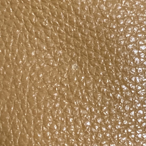 *SOLD*Tory Burch Marion Whipstitch Trimmed Pebbled Leather Shoulder Bag/Caramel - Picture 16 of 17